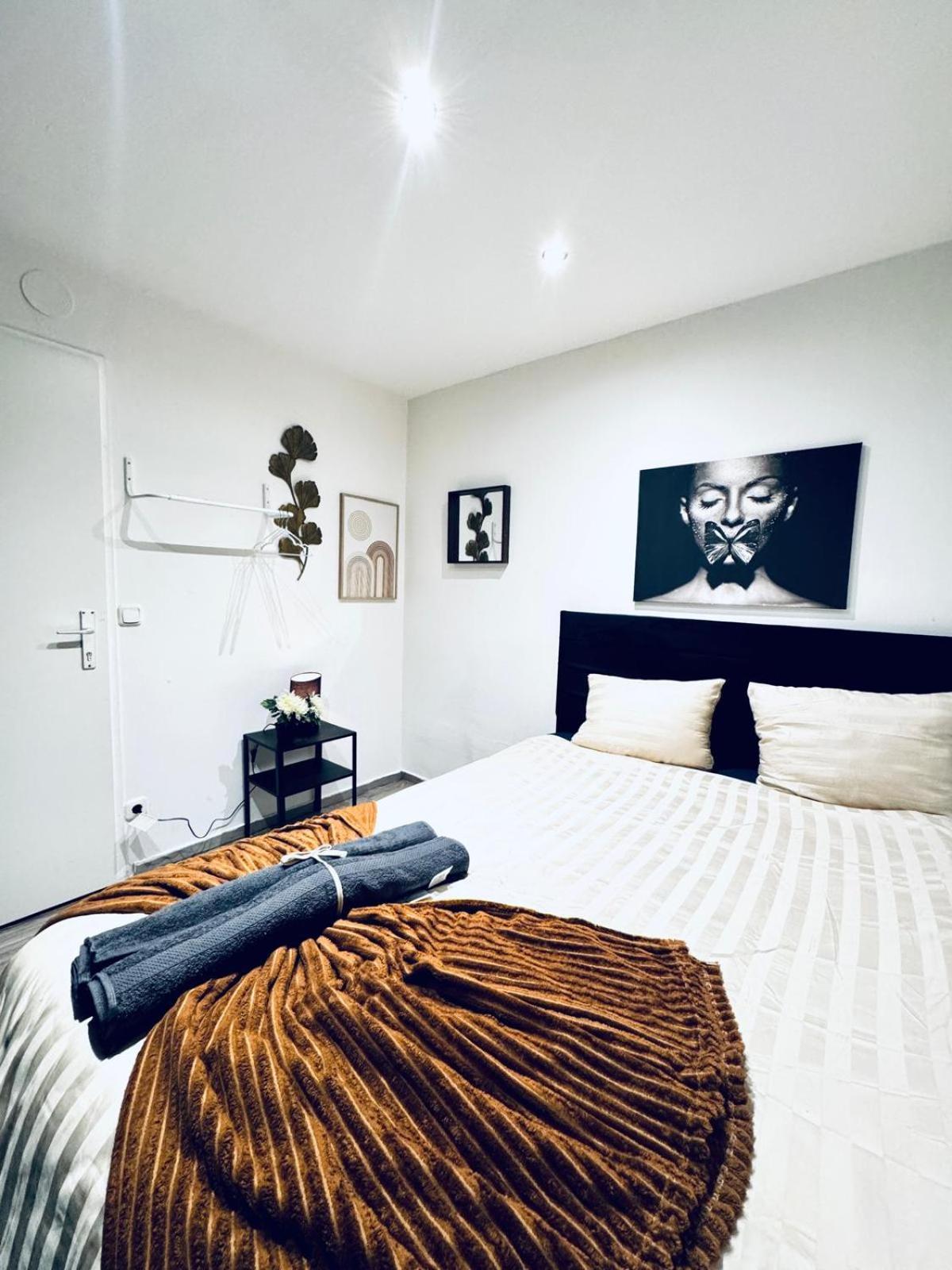 Elegant & 5br Shared In