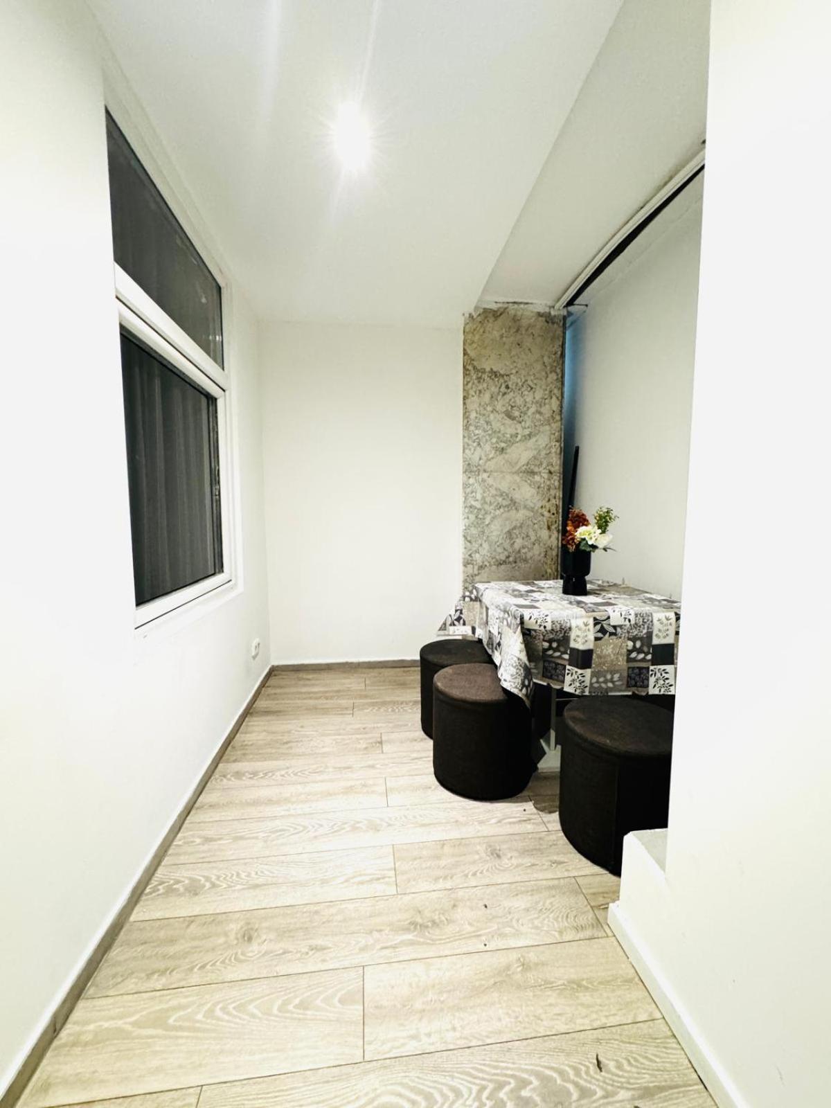 Elegant & 5br Shared In Appartement *