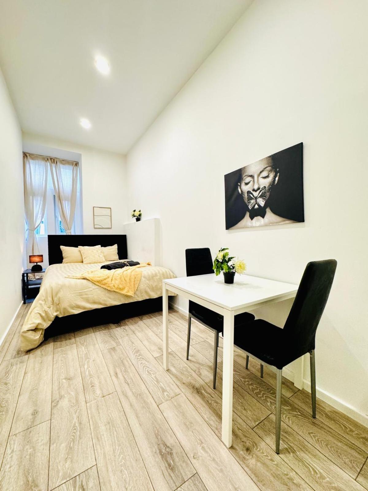 Elegant & 5br Shared In Appartement