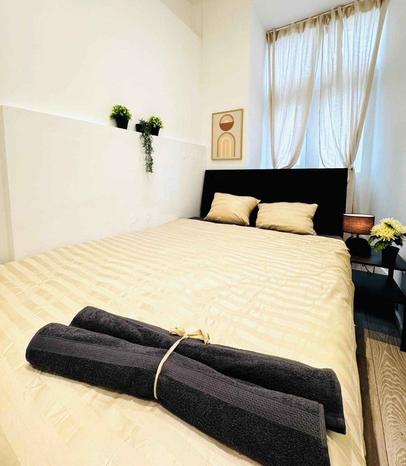 Elegant & 5br Shared In Appartement *