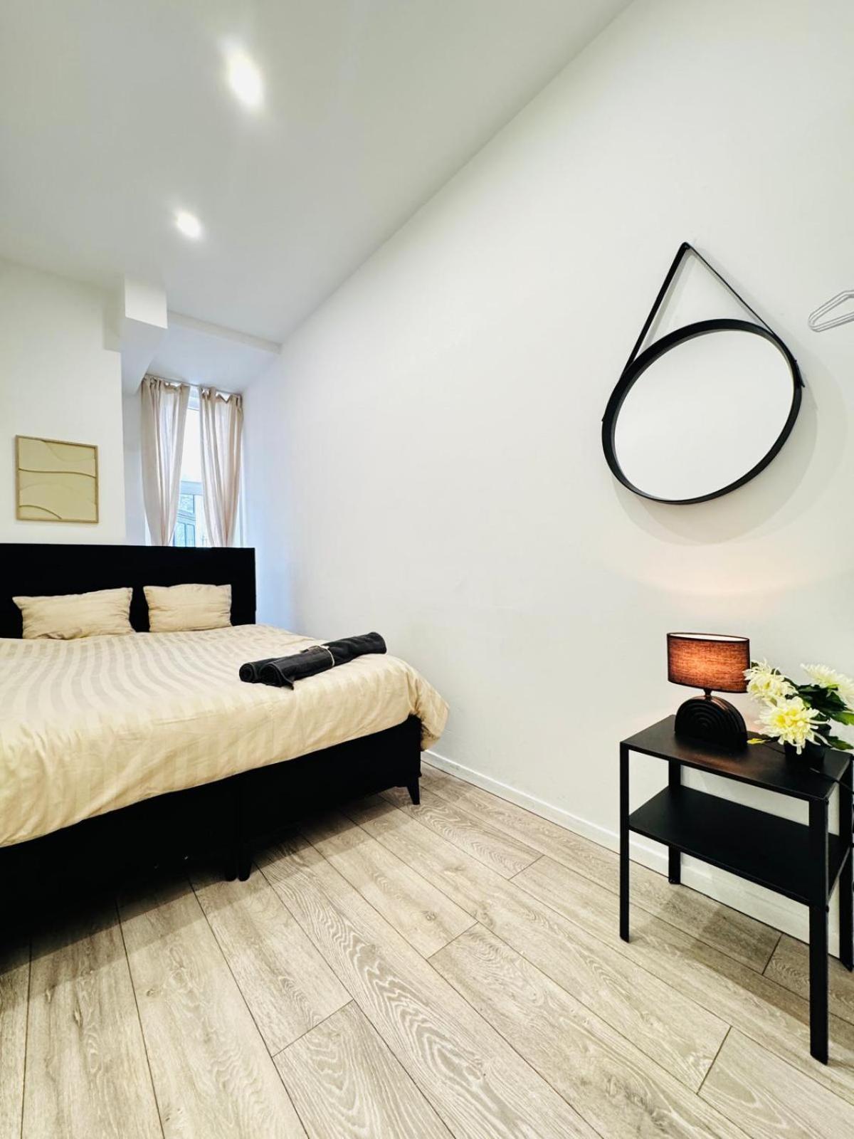 Appartement Elegant & 5br Shared In *